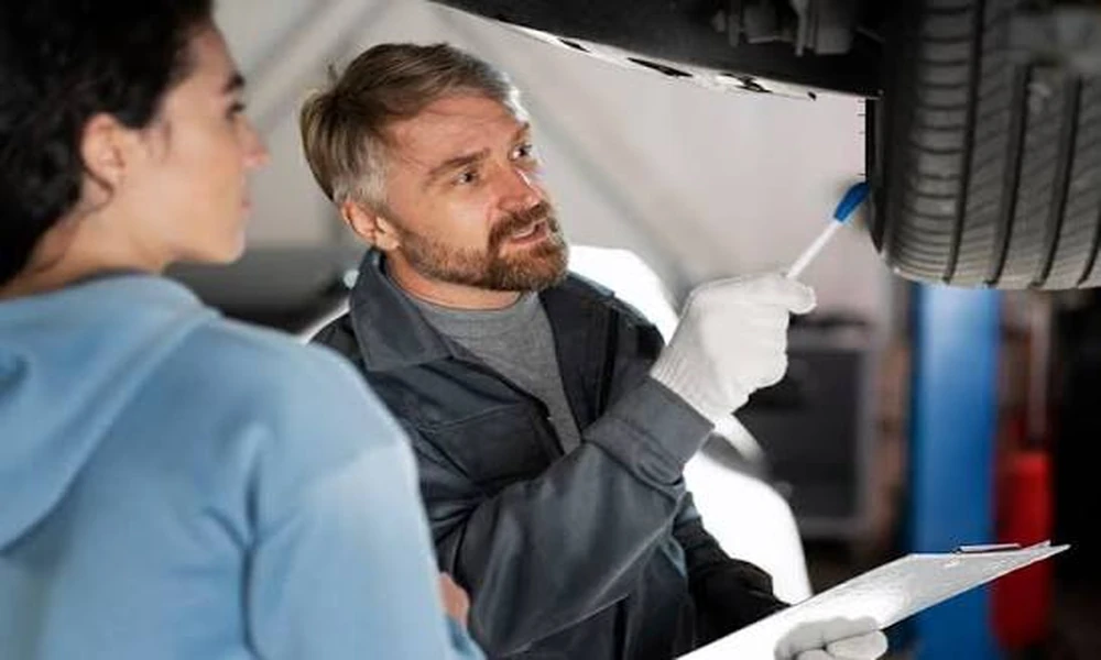 Can Bad Transmission Fluid Cause Gear Slipping? Key Warning Signs to Know