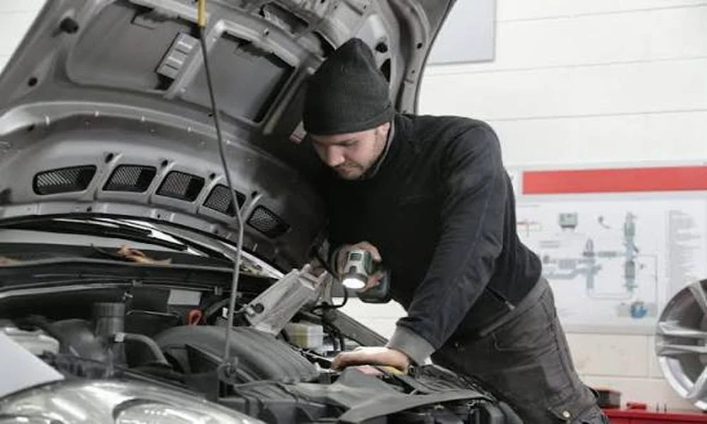 How Car Brake Pad and Rotor Replacement Improves Driver Confidence in Every Traffic Situation